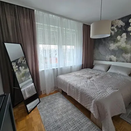 Flower Apartment